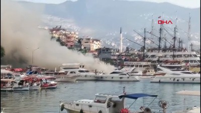 Lüks teknede yangın: 1 saatte söndürüldü