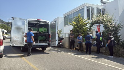 Bodrum'da çatıdan düşen emekli polis yaşamını yitirdi