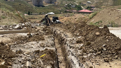 Yüksekova'da doğalgaz çalışmaları hız kesmiyor: 5 mahalle doğalgaza kavuşuyor