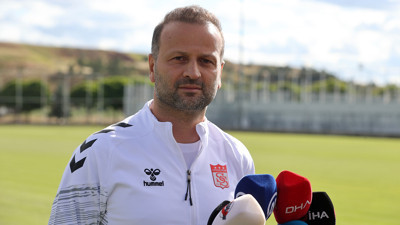Sivasspor Teknik Direktörü Osman Zeki Korkmaz: "Sivasspor’u layık olduğu konuma getireceğiz"