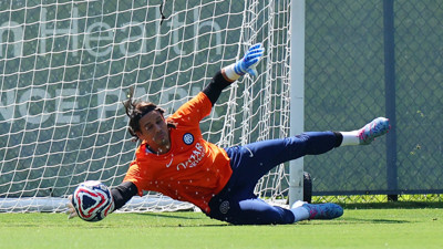 Inter Galatasaray'dan rahatsız, şimdi de kalecisinin peşinde