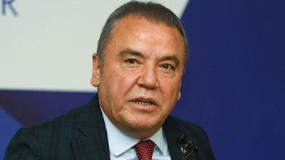 Antalya Büyükşehir Belediye Başkanı Muhittin Böcek tutuklandı
