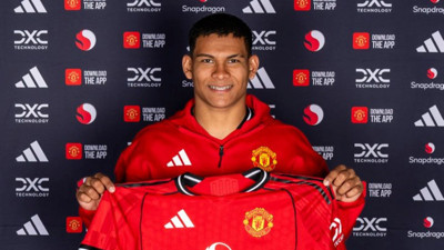 Manchester United'a 18'lik Paraguaylı