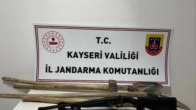 Kayseri'de kaçak kazı yapan 2 şüpheliye suçüstü