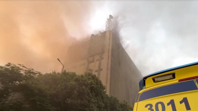 Kahire'de iletişim merkezinde çıkan yangın: 22 kişi yaralandı