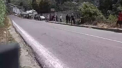 Ralli yarışında araç seyircilerin arasına daldı: Ölü ve yaralılar var