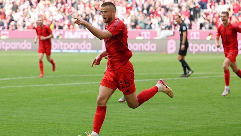 Bayern Münih şampiyonluğa bir adım uzakta