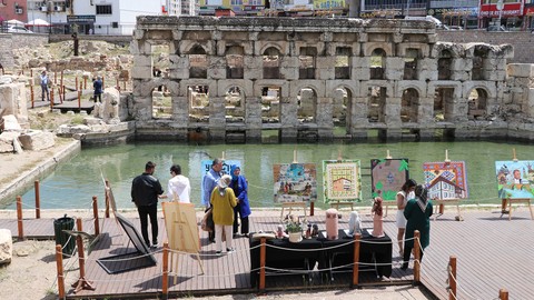 Müzeler Günü için tarihi Roma Hamamı'nda kutlama
