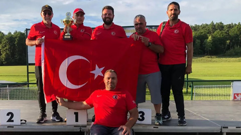 Muaz Erdem Madran'dan, Çekya'da altın madalya