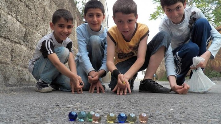 Sokak oyunlarını bilmiyorlar