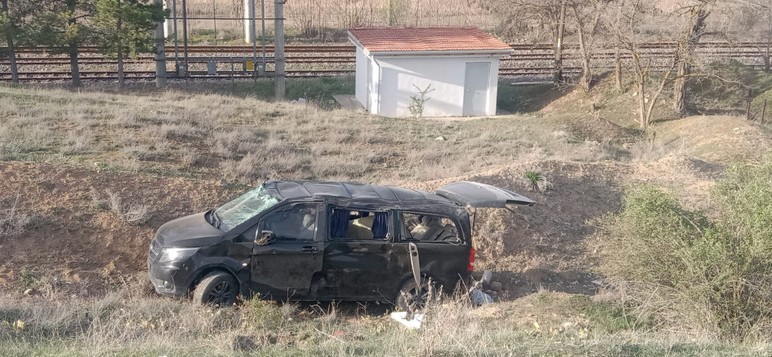 Gönül Dağı dizisi oyuncusu Berk Atan trafik kazası geçirdi! Durumu ağır - Resim : 1