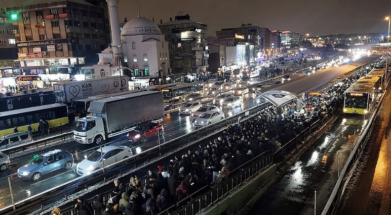 Kaosun kenti İstanbul, ulaşım neden felç oldu? - Resim : 2