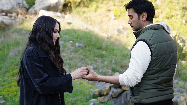  TRT1 Al Sancak 14. bölüm izle