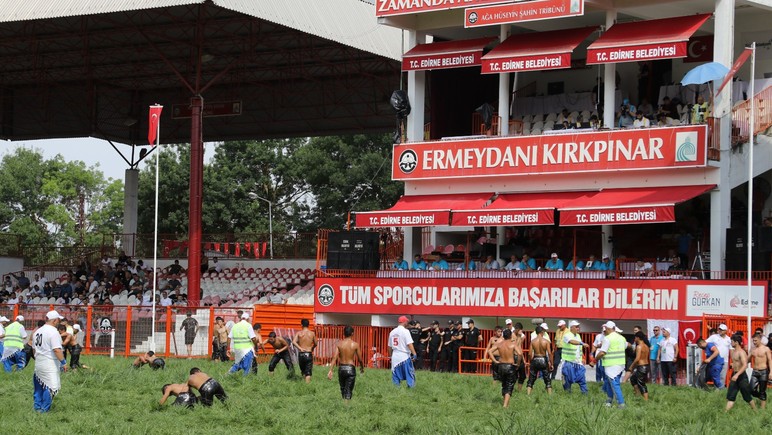 Kırkpınar Yağlı Güreşleri izle