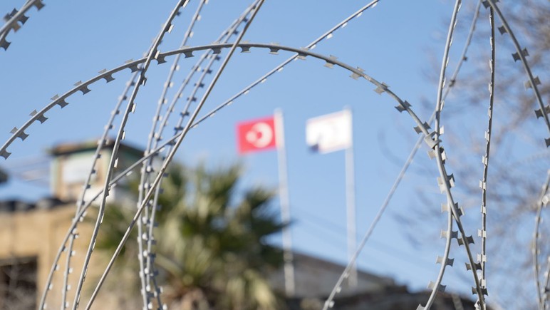 Ara bölgede kritik buluşma! 180 kilometrede güneş panelleri - Resim : 2