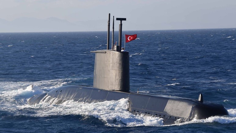 Donanmadan gövde gösterisi, Çoklu tehdide "Mavi Eksen" - Resim : 2