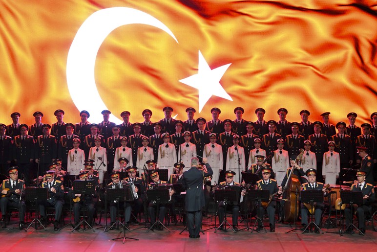 Rus Kızılordu’dan Türk Halkına Selam!