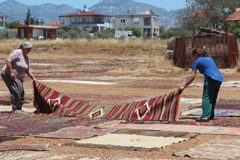 Antalya güneşiyle değeri artan tarihi halılar koleksiyonerlerin gözdesi! - Resim : 3
