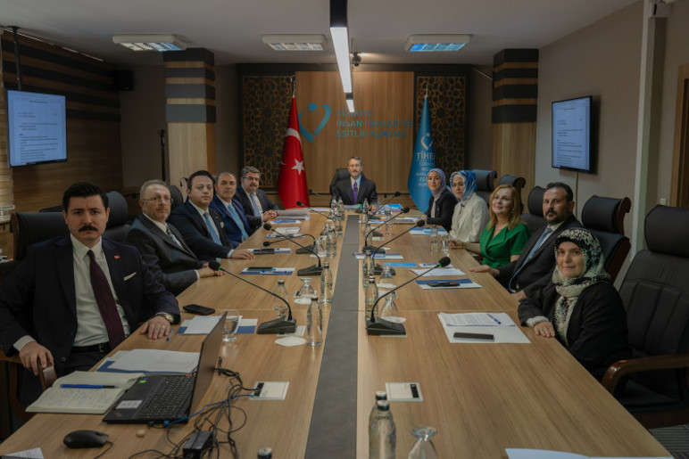 TİHEK'in yeni dönemdeki ilk kurul toplantısı Fahrettin Altun başkanlığında yapıldı - Resim : 1