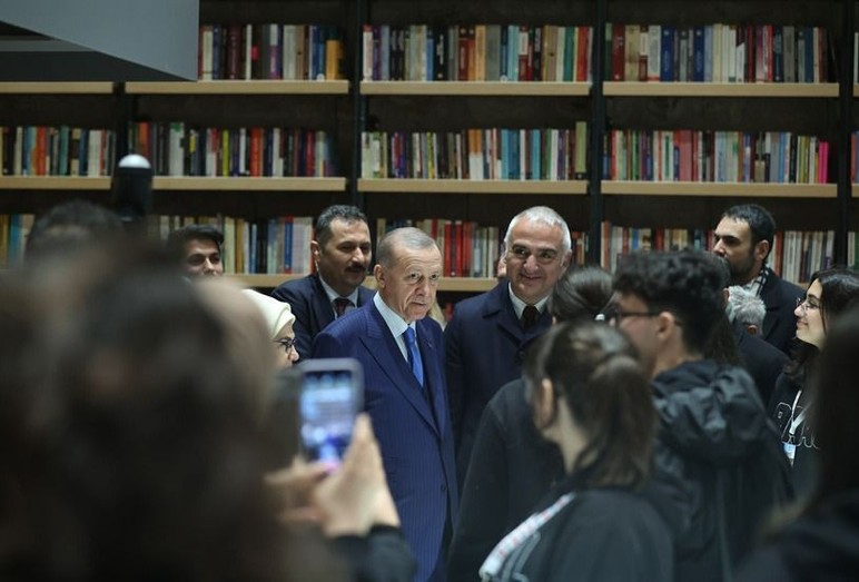Rami Kütüphanesi dünyanın en iyi 19 yapısından biri seçildi - Resim : 1
