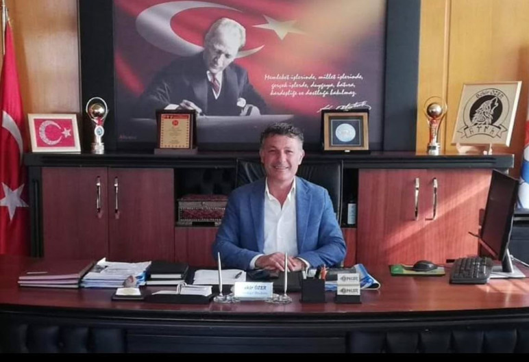 Almus Belediye Başkanı Bekir Özer