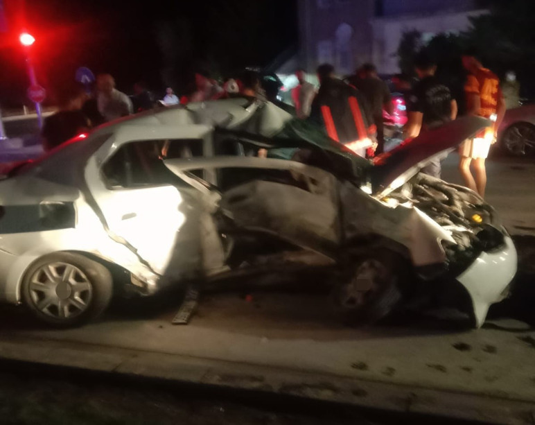 Malatya'da iki otomobil çarpıştı! Çok sayıda yaralı var - Resim : 1