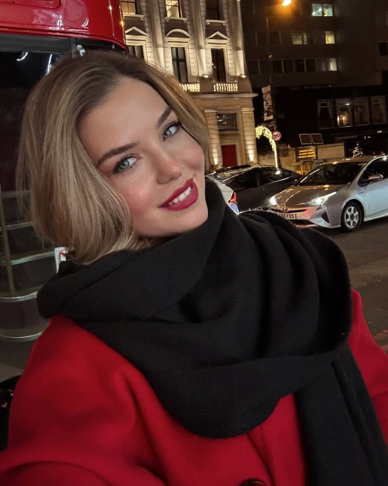 Sihirli Annem'in Ceren'i Gizem Güven'den tepki çeken paylaşım! Takipçilerini sarı serumu kullanmaya teşvik etti - Resim : 2