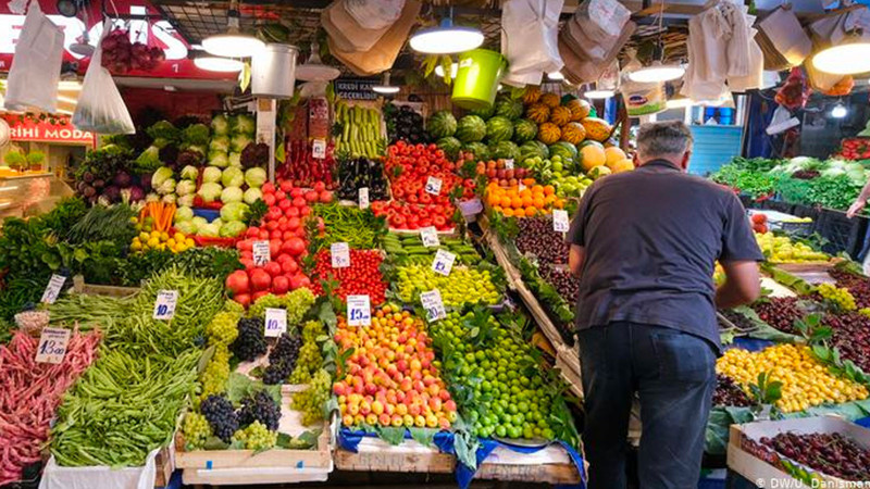 Enflasyonun ocak'ta yüzde 10'u aşması bekleniyor