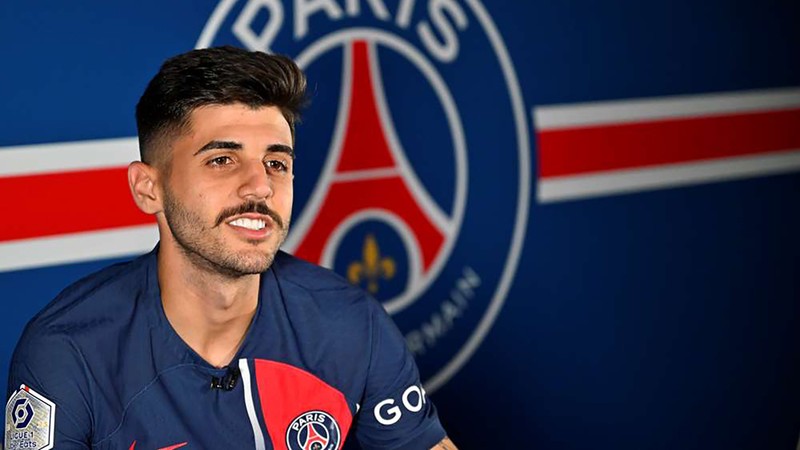 PSG, Brezilyalı genç stoper Lucas Beraldo'yu kadrosuna kattı