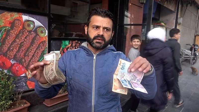 Ekonomiye nasıl yansır? Suriye'de TL rüzgarı