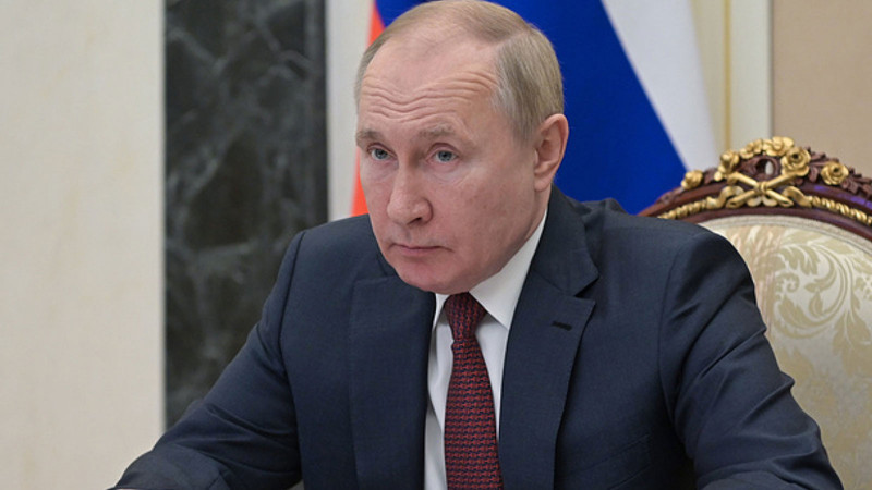 Putin, Taliban'ı terör listesinden çıkaracak yasayı onayladı