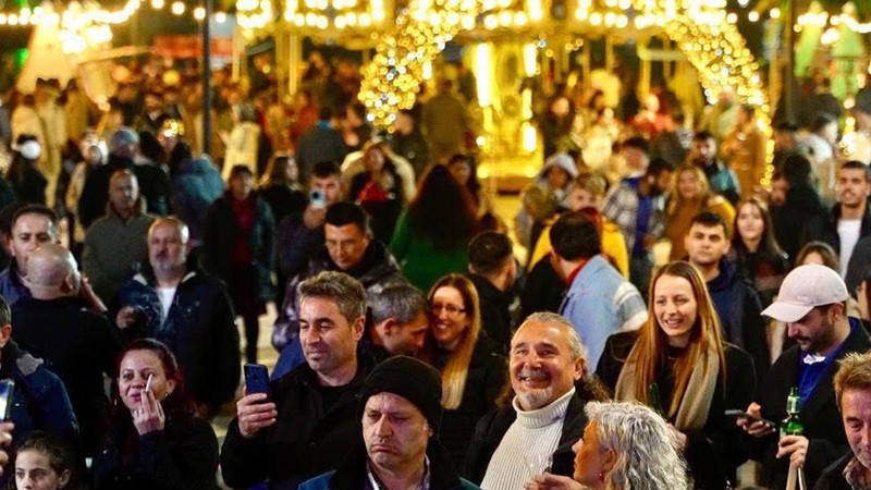 Yeni yılın ilk gününü Çeşme yüzde 90 ile karşıladı