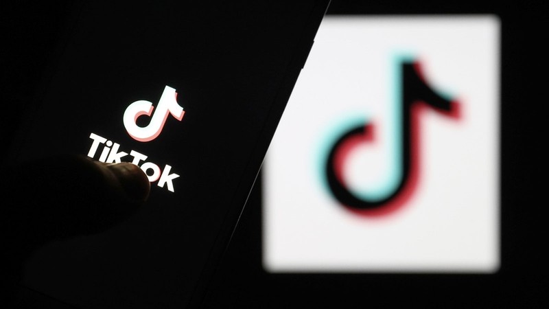 Bir genç "TikTok'un yasaklanması" tartışmalarına tepki olarak bir binayı ateşe verdi