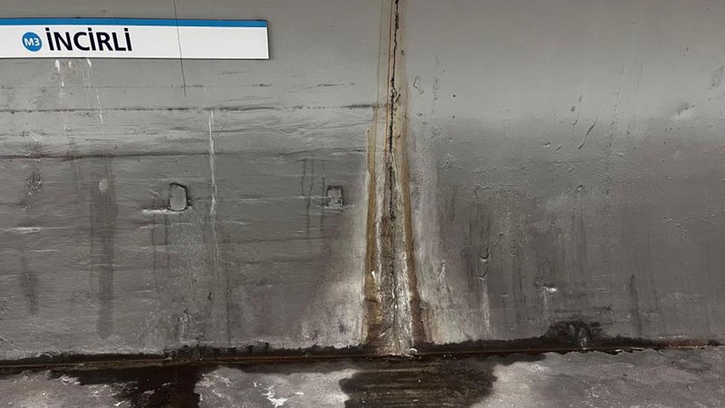 İSKİ şebekesi patladı! Metro istasyonu suyla doldu