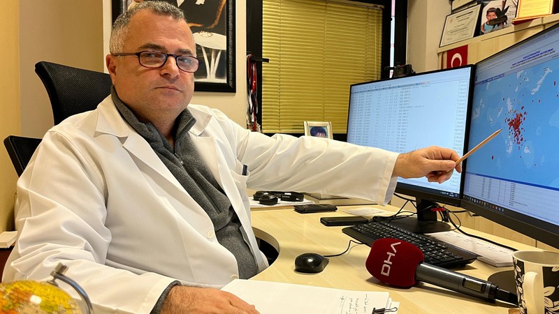 Prof. Dr. Irmak'tan 'deprem fırtınası' açıklaması: Ege sahillerinde tsunami tehlikesi oluşabilir
