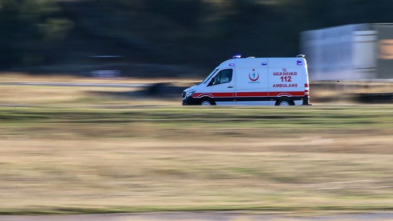 TikTok'ta beğeni almak uğruna engelli personelin üzerine kolonya döküp ateşe verdiler