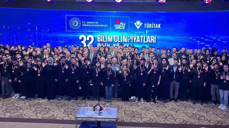 TÜBİTAK 32. Bilim Olimpiyatları Ödül Töreni Antalya'da gerçekleştirildi