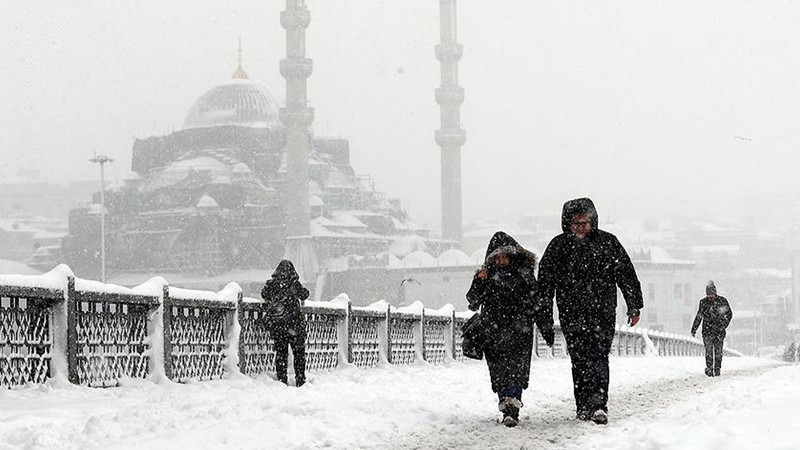 İstanbul'da kar alarmı! AKOM kuvvetli yağış uyarısı yaptı