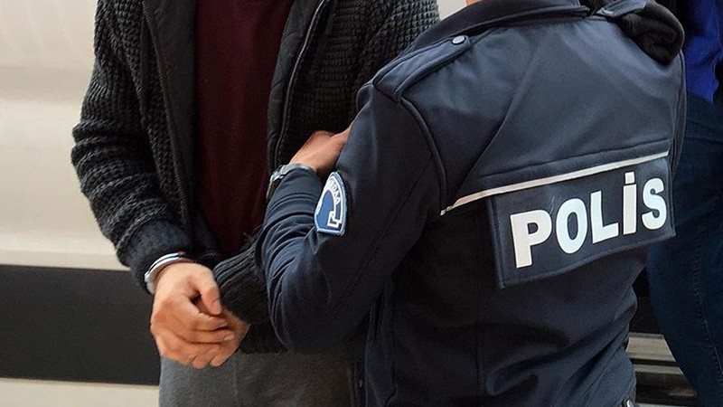 Instagram'dan kadın kıyafeti ilanı ile dolandırıcılıktan 4 kişi adliyeye sevk edildi