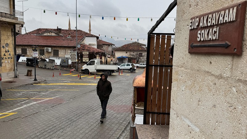 Avanos'taki komşuları Edip Akbayram'ı anlattı