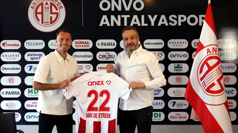 Antalyaspor'dan Van de Streek'e yeni sözleşme