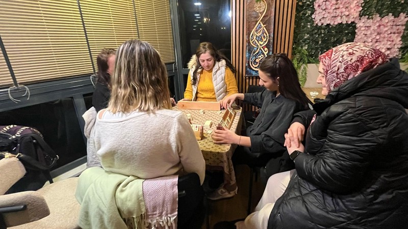 Kadınlar kahvesine erkeklerin girmesi yasak