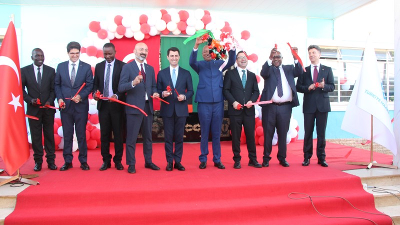 Zambiya'da FETÖ bağlantılı okullar, Türkiye Maarif Vakfı'na devrildi 