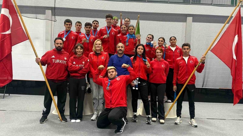 Bakan Bak’tan özel sporcular için tebrik mesajı