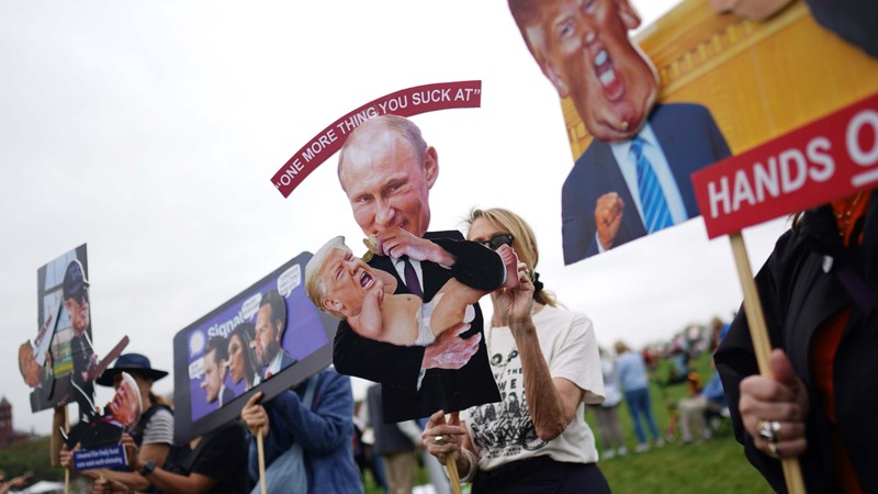 ABD’de on binlerce kişi Trump ve Musk’ı protesto etti