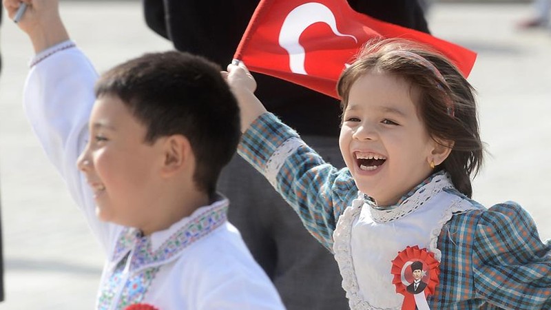 23 Nisan Ulusal Egemenlik ve Çocuk Bayramı okullar tatil mi?