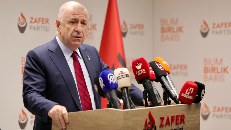Ümit Özdağ hakkında 7 yıl 10 aya kadar hapis cezası istendi