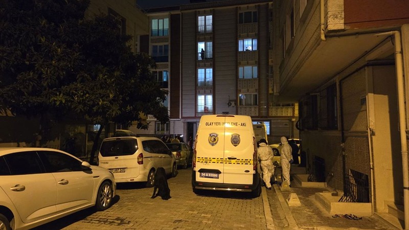 Esenyurt'ta kan donduran olay: Kız arkadaşını yaralayıp, annesini öldürdü