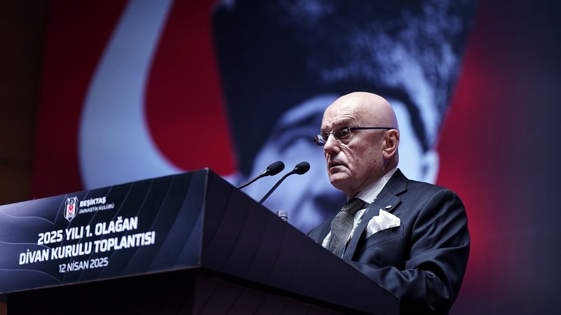 Tevfik Yamantürk: "Yanına ister Polonya Cumhurbaşkanını ister Katar Emirini alsın..."