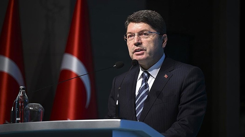 DEM heyetiyle görüşme... Bakan Tunç: Önder'in rahatsızlığı nedeniyle erteledik